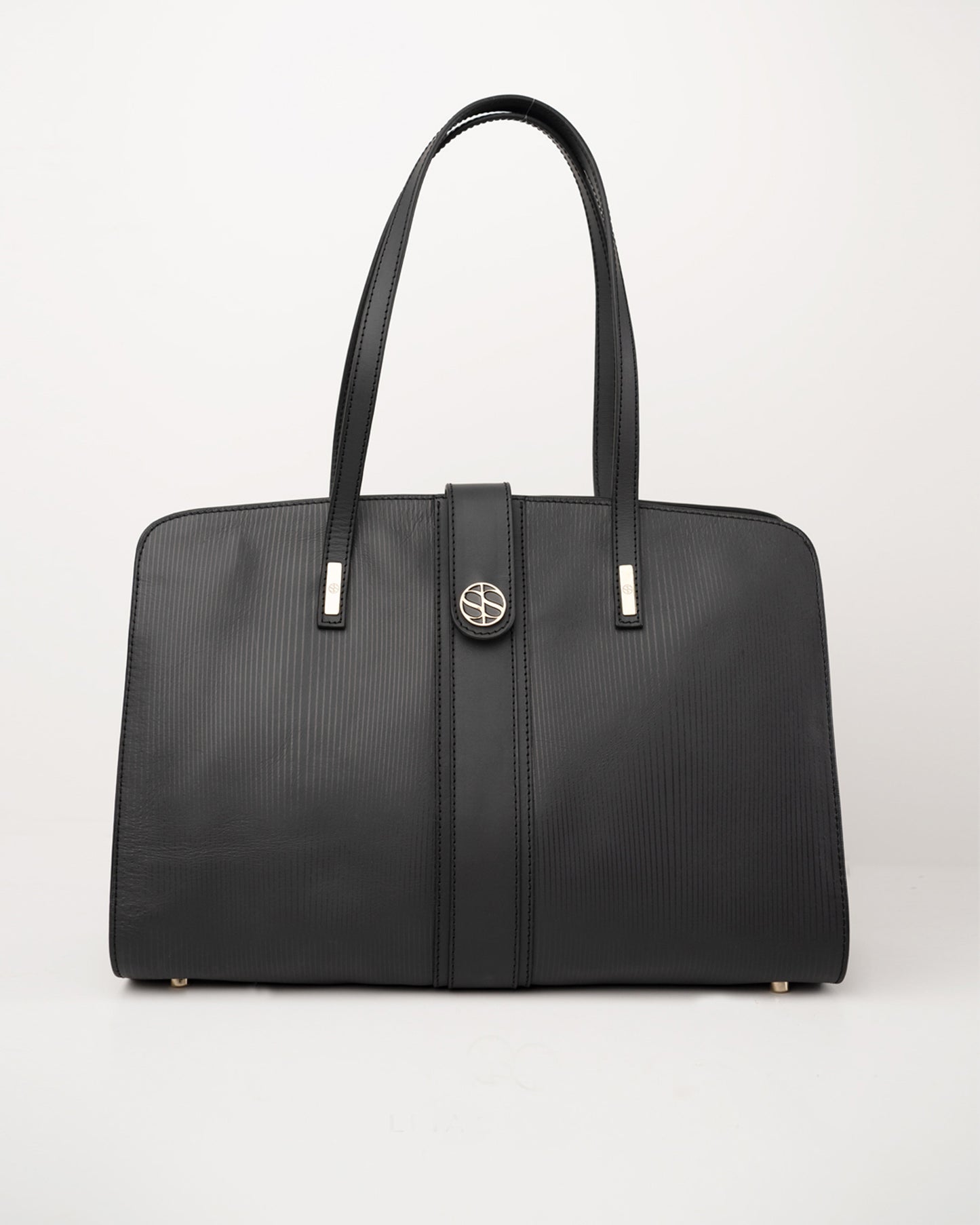 RAYA BLACK