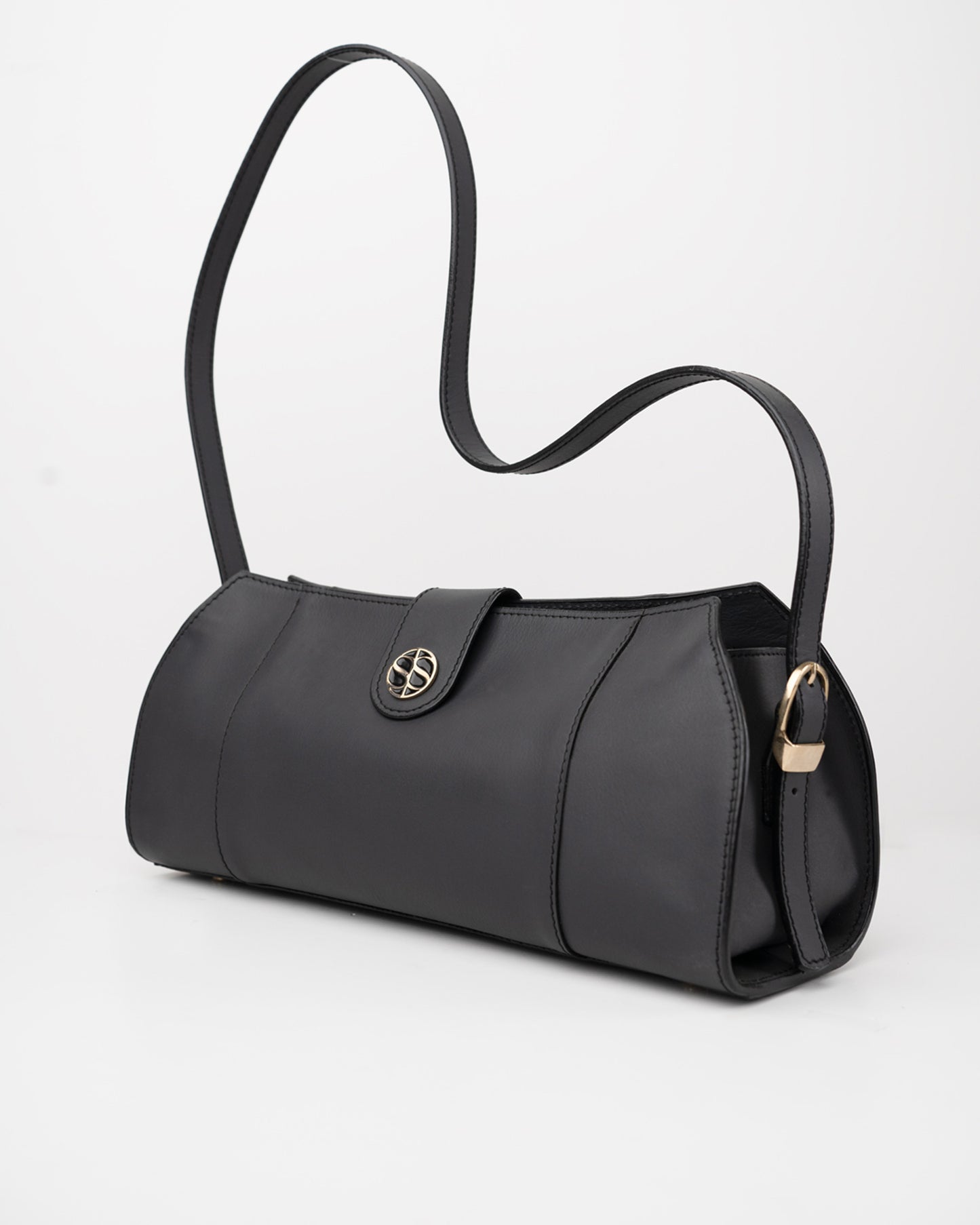 HYAYT BLACK
